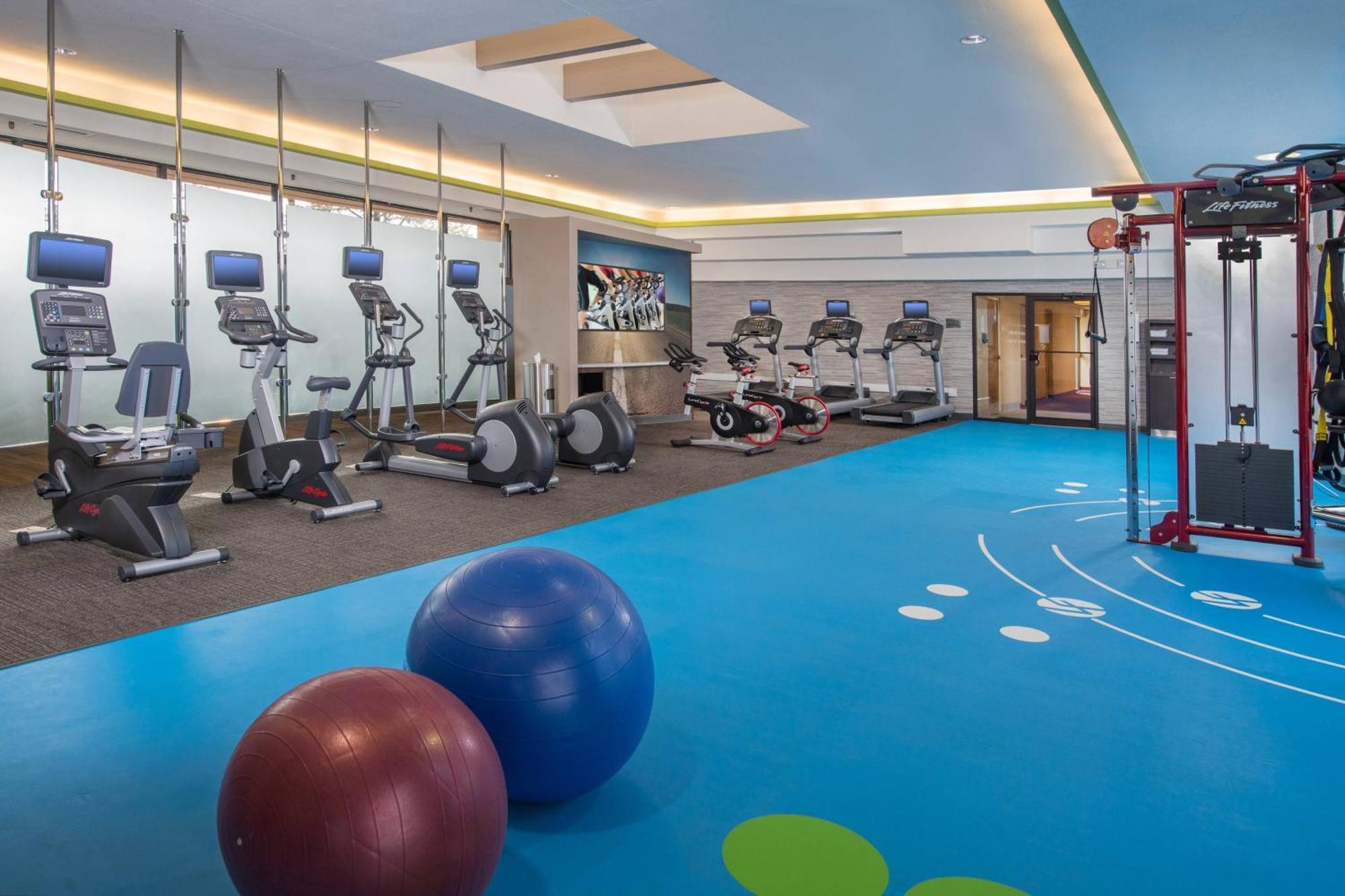 Courtyard By Marriott Silver Spring North/White Oak Εξωτερικό φωτογραφία