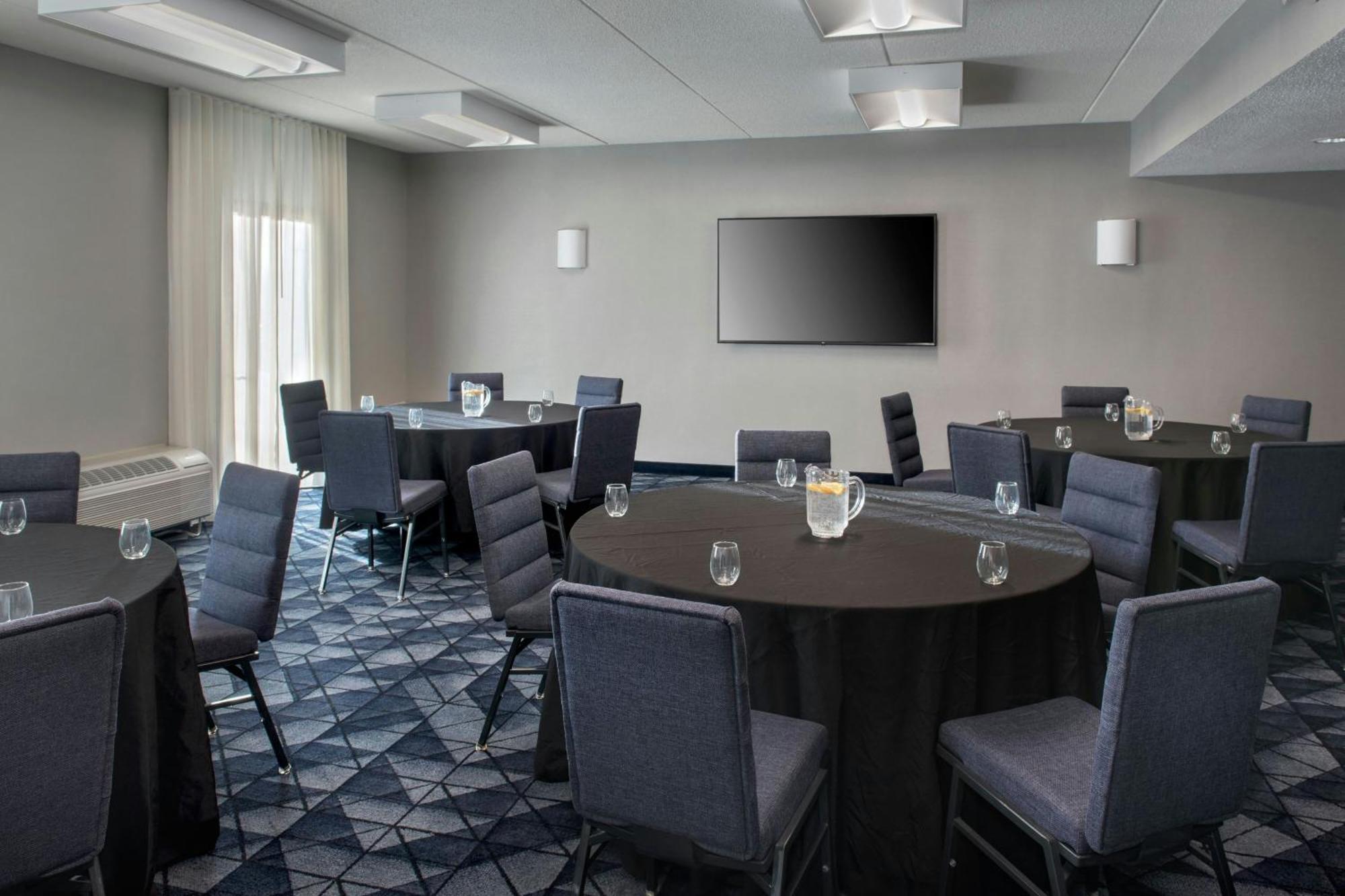 Courtyard By Marriott Silver Spring North/White Oak Εξωτερικό φωτογραφία