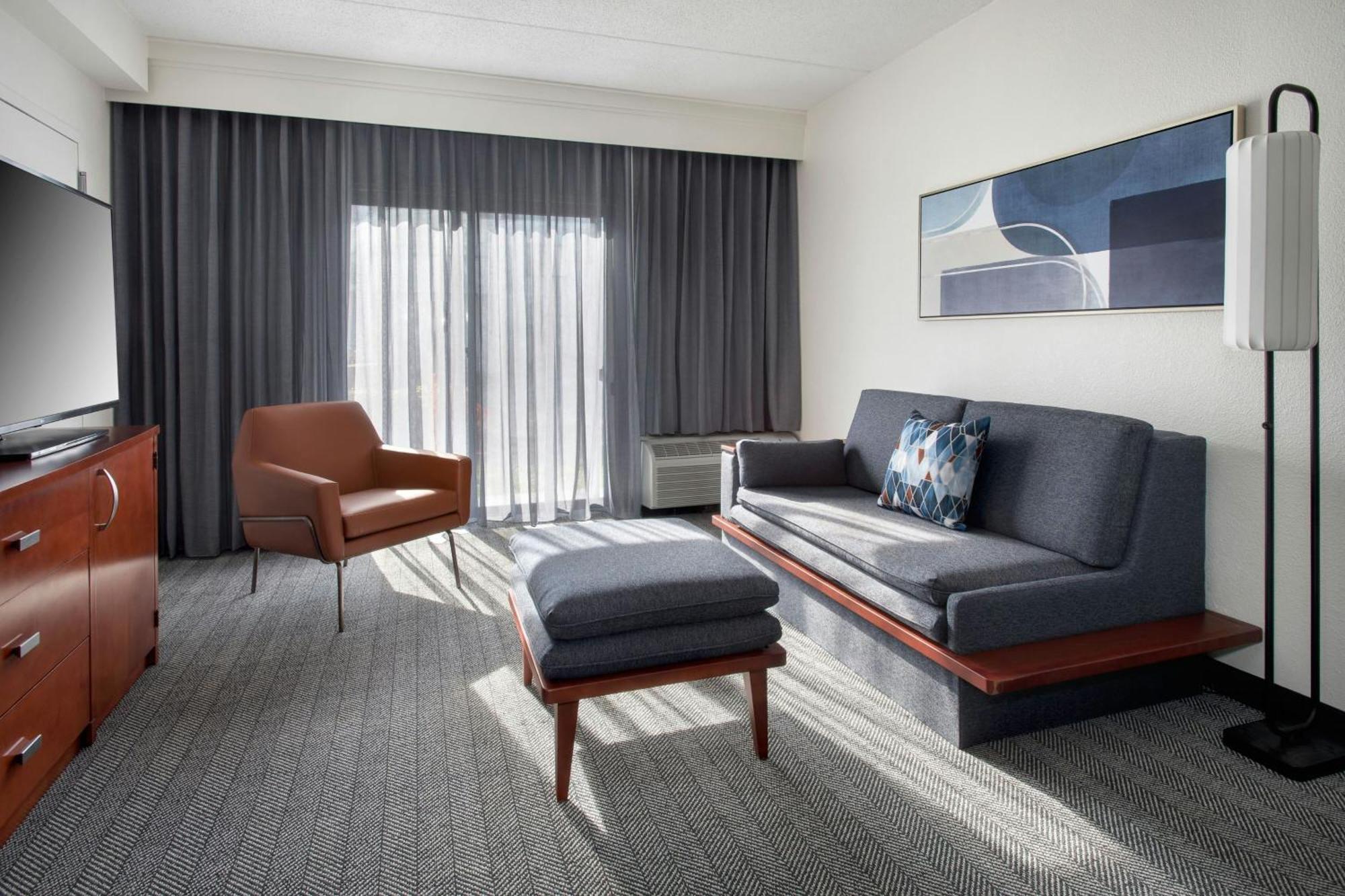 Courtyard By Marriott Silver Spring North/White Oak Εξωτερικό φωτογραφία