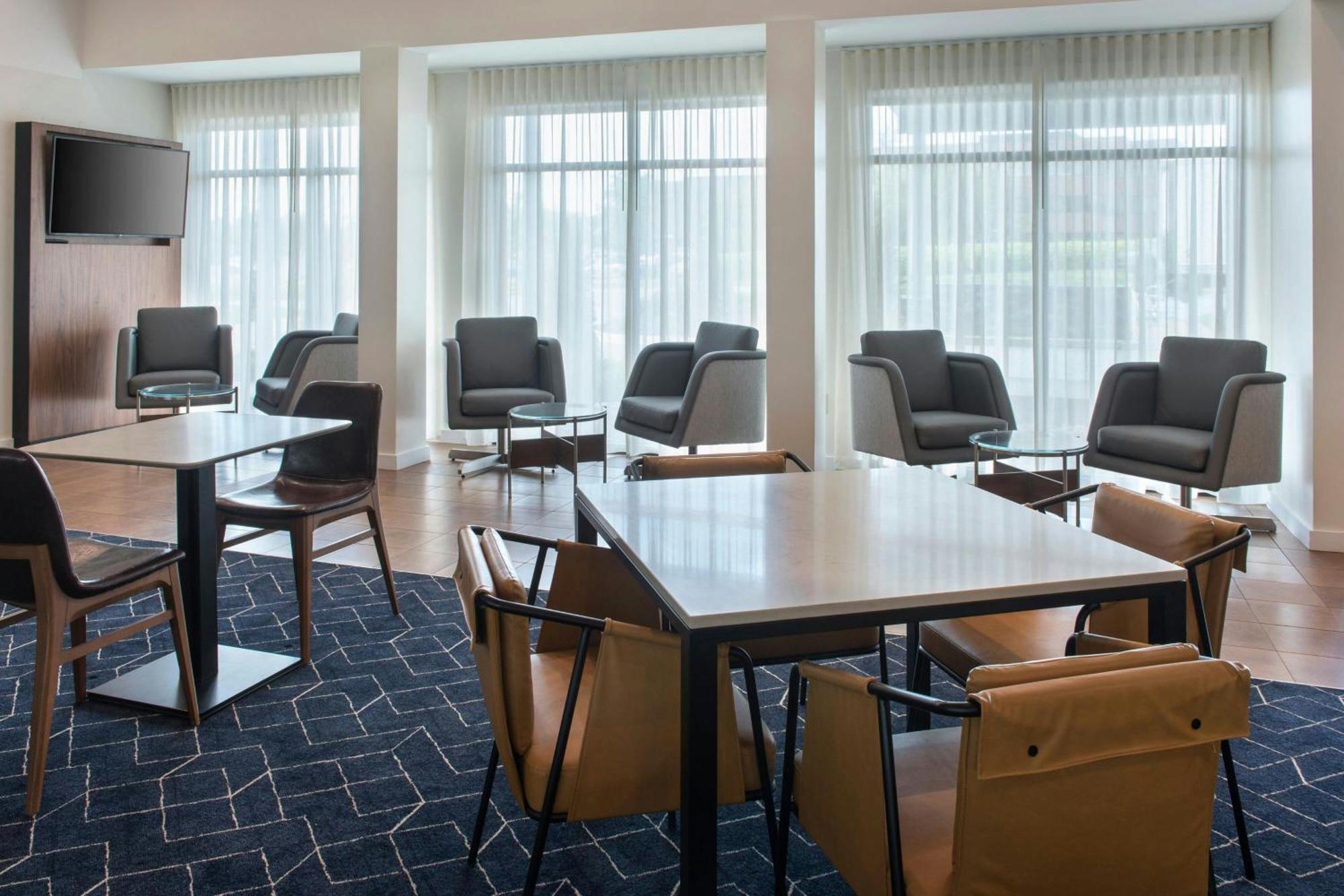 Courtyard By Marriott Silver Spring North/White Oak Εξωτερικό φωτογραφία